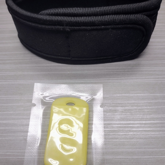 Z band Wrist/Ankle Band Mosquito & Bug RepellantTwo Refill Tablets NO Deet NEW - Picture 9 of 12